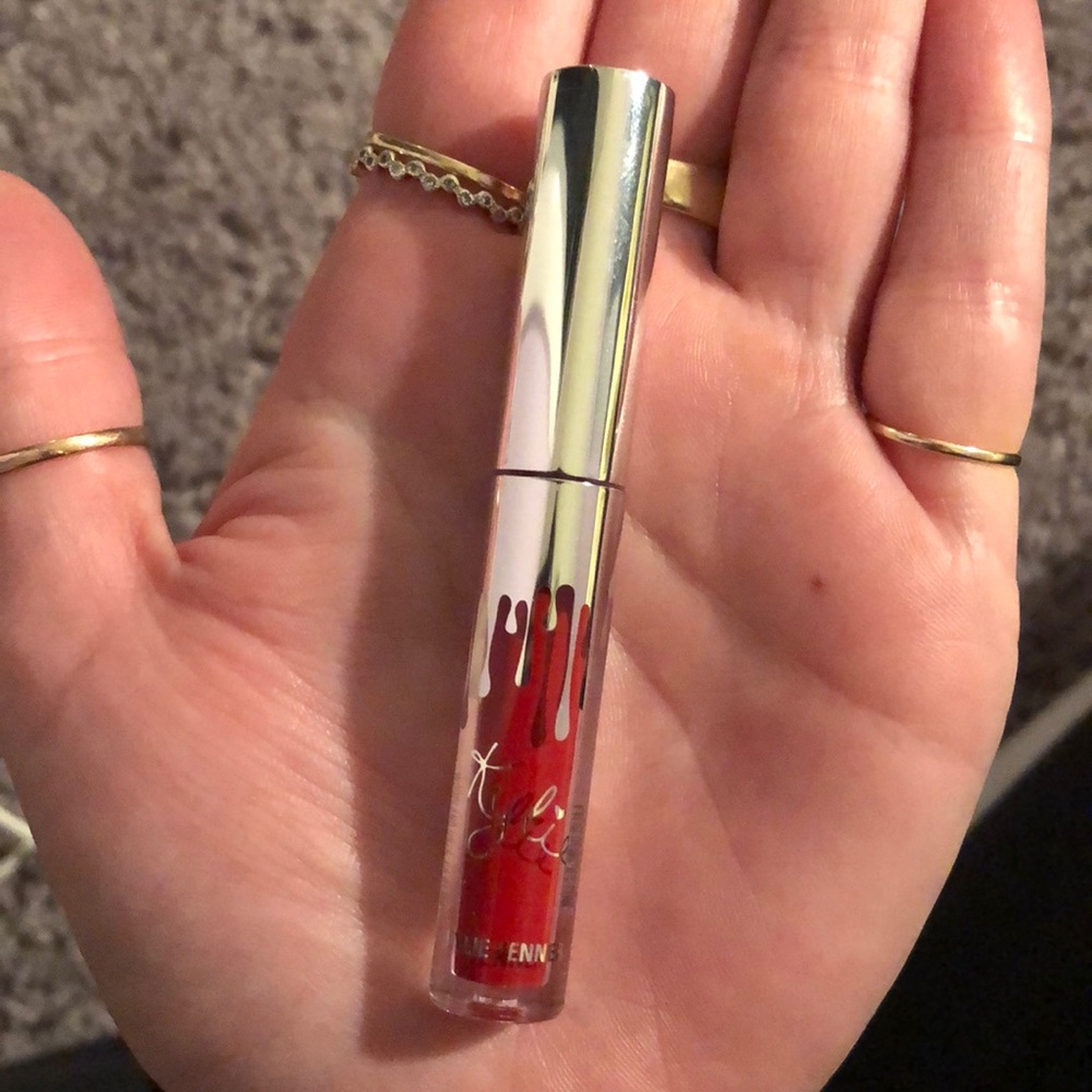 NEW mini kylie matte liquid lip in color “mary jo”